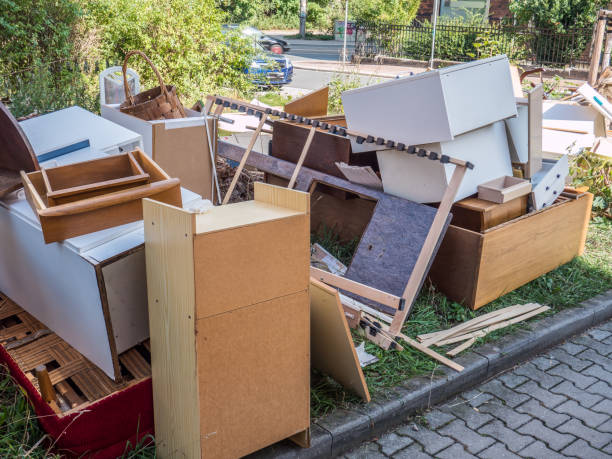 Best Yard Cleanup Services  in Mattoon, IL